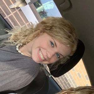 Meet your Posher, Ellyssa